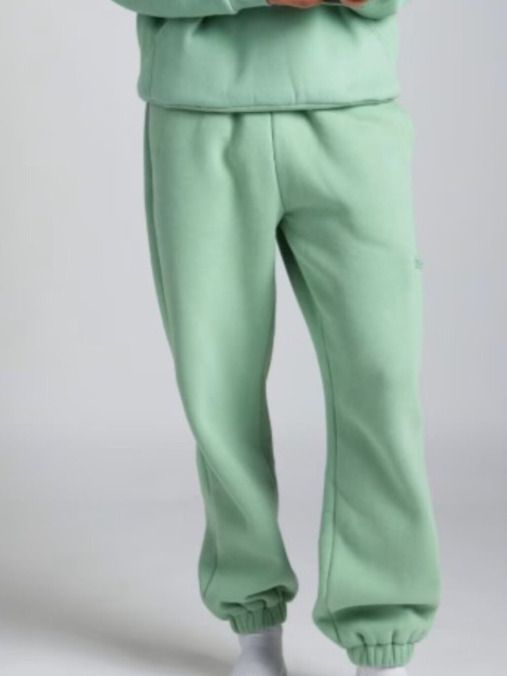 Comfrt Airplane Mode Mint Green Jogger Sweatpants Small